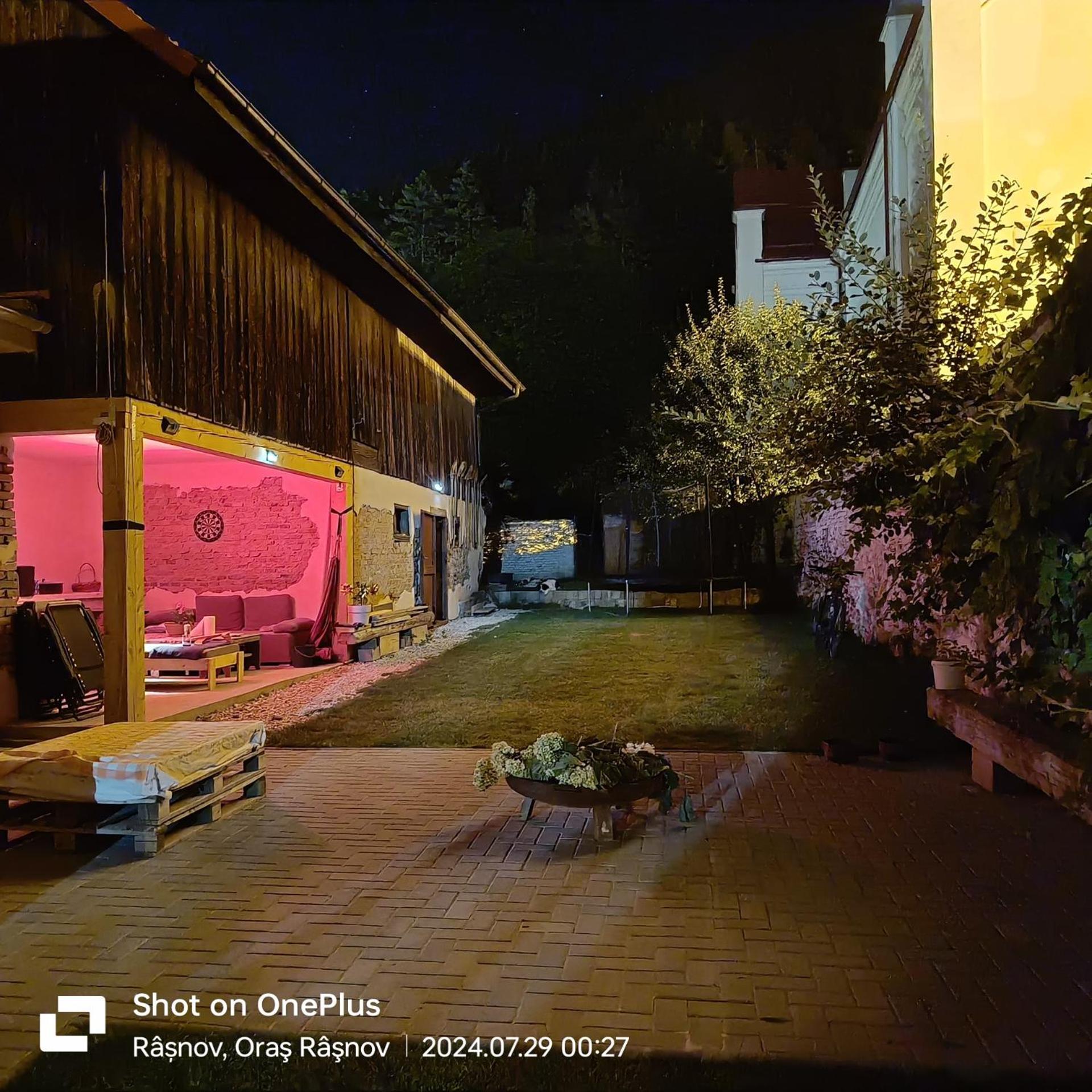 Отель Imperfect House Рышнов Экстерьер фото